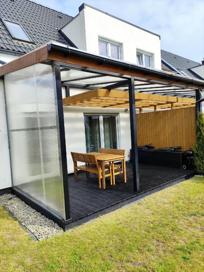 Frida Haus Villa Trzęsacz Exteriör bild